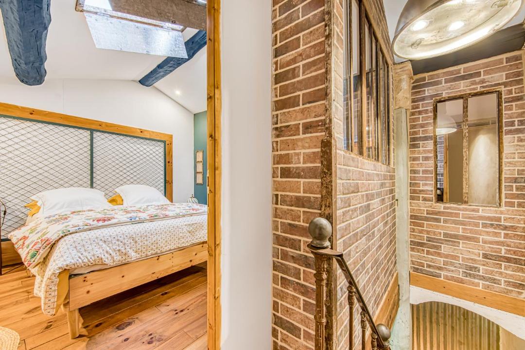 Photo of Bedroom in Noaillan