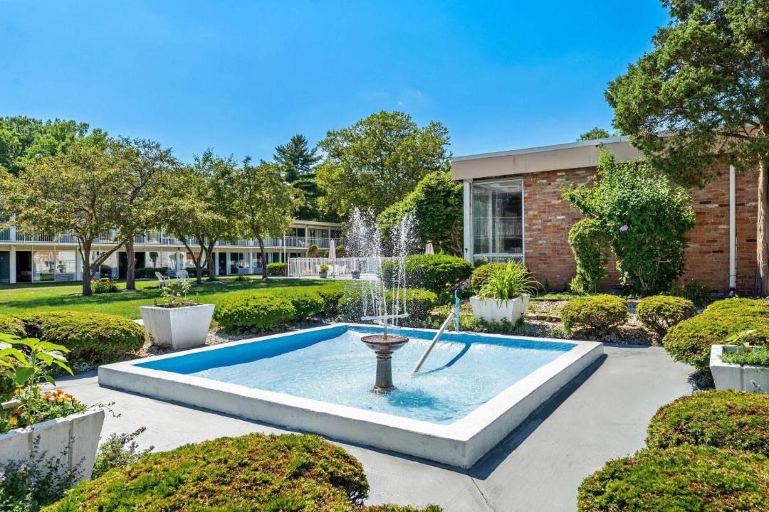 Photo of Others in Colonie