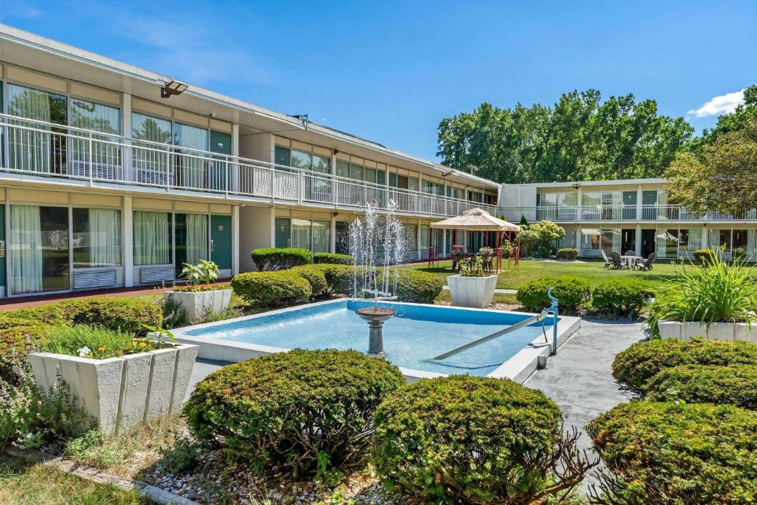 Photo of Others in Colonie