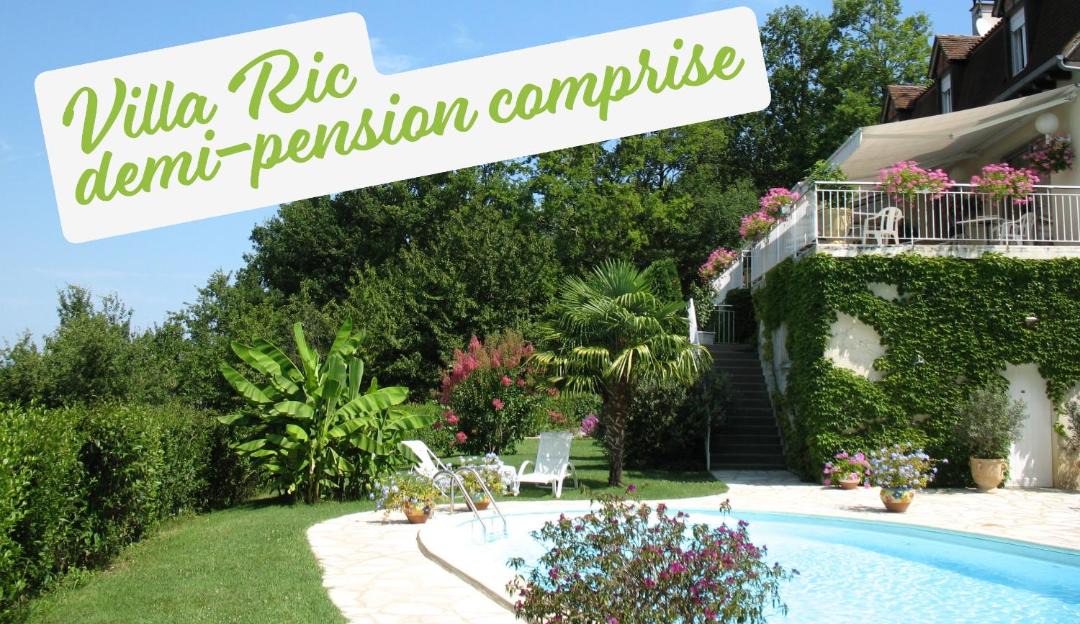 Photo of Others in Saint-Vincent-du-Pendit