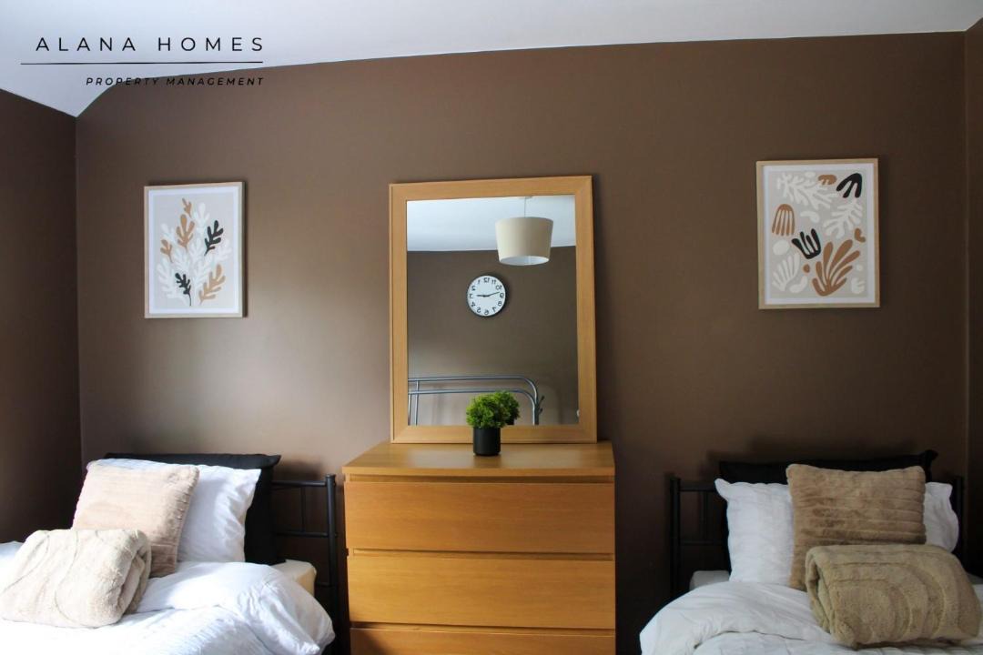 Photo of Others in Bilston