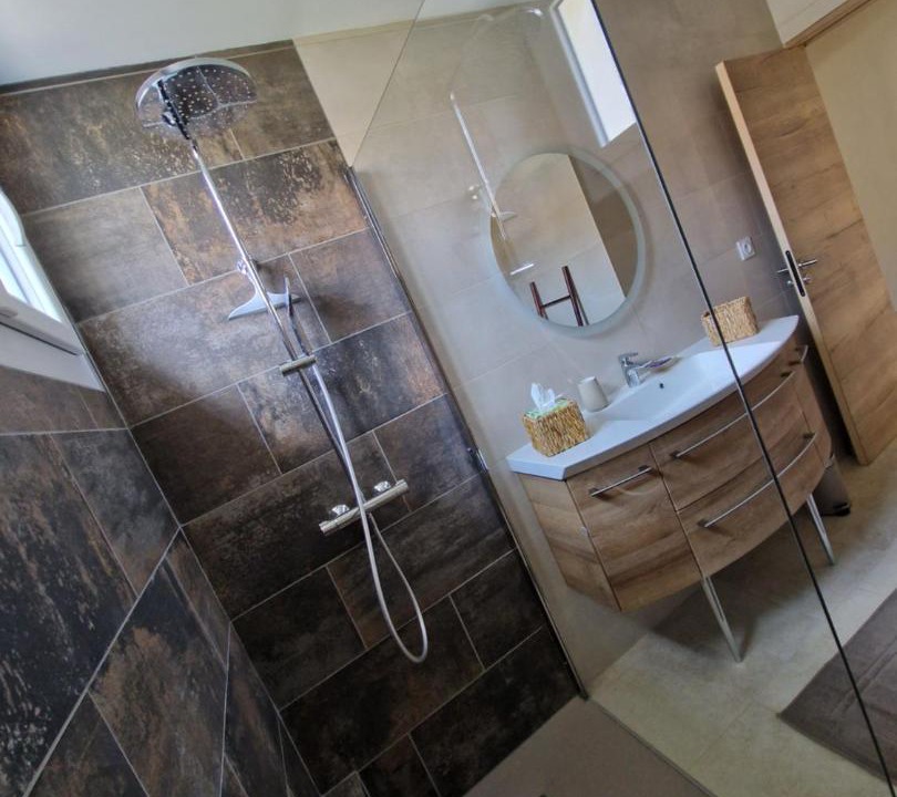 Photo of Others in Nyons