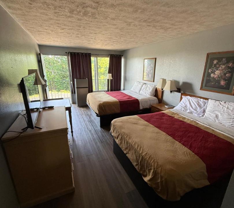 Photo of Others in Branson West