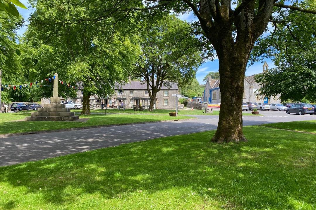 Photo of Others in Litton