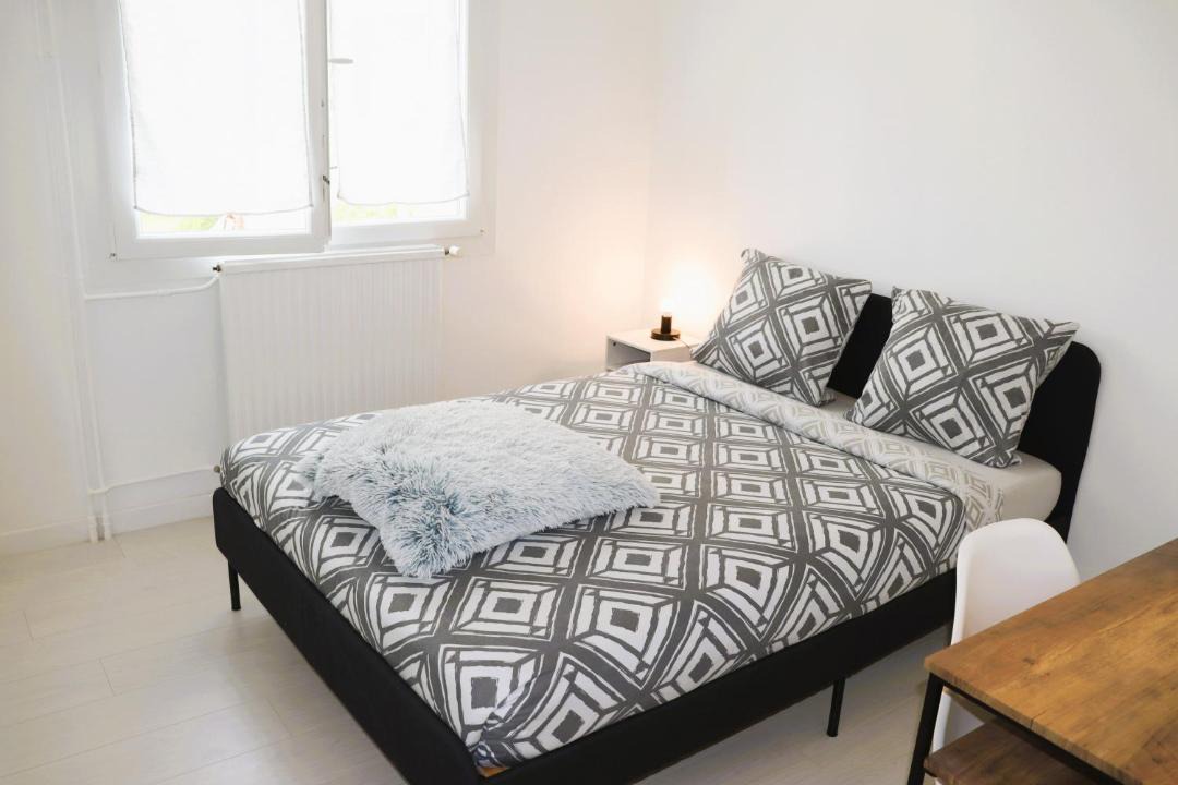 Photo of Bedroom in Saint-Jean-de-la-Ruelle