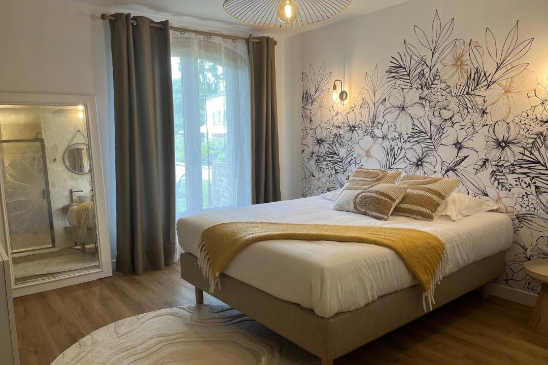 Photo of Bedroom in Arthemonay