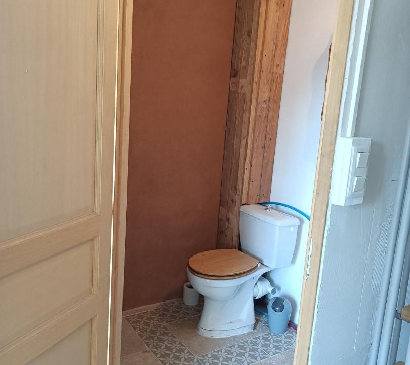 Photo of Bathroom in Dancourt