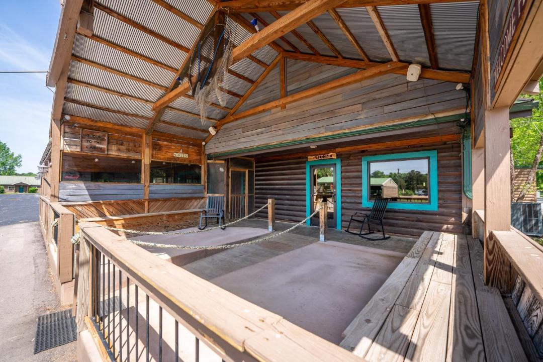 Photo of Others in Buchanan