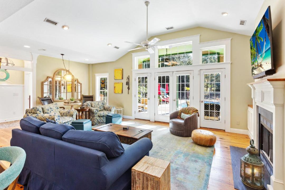 Photo of Livingroom in Southern Shores