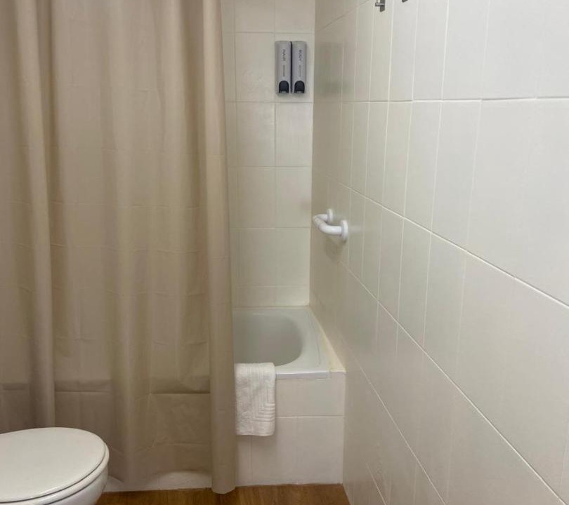 Photo of Bathroom in Alpuente