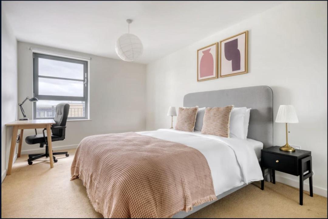 Photo of Bedroom in Limehouse