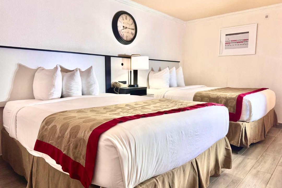 Photo of Bedroom in Crestline Heights