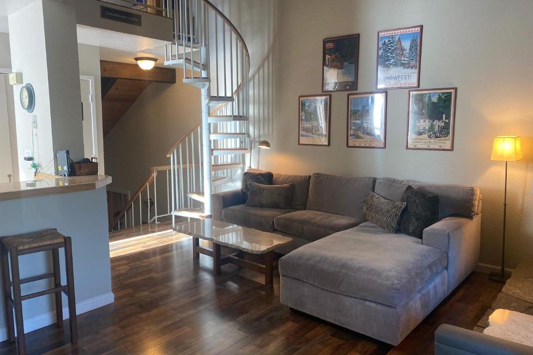Photo of Livingroom in Dollar Point