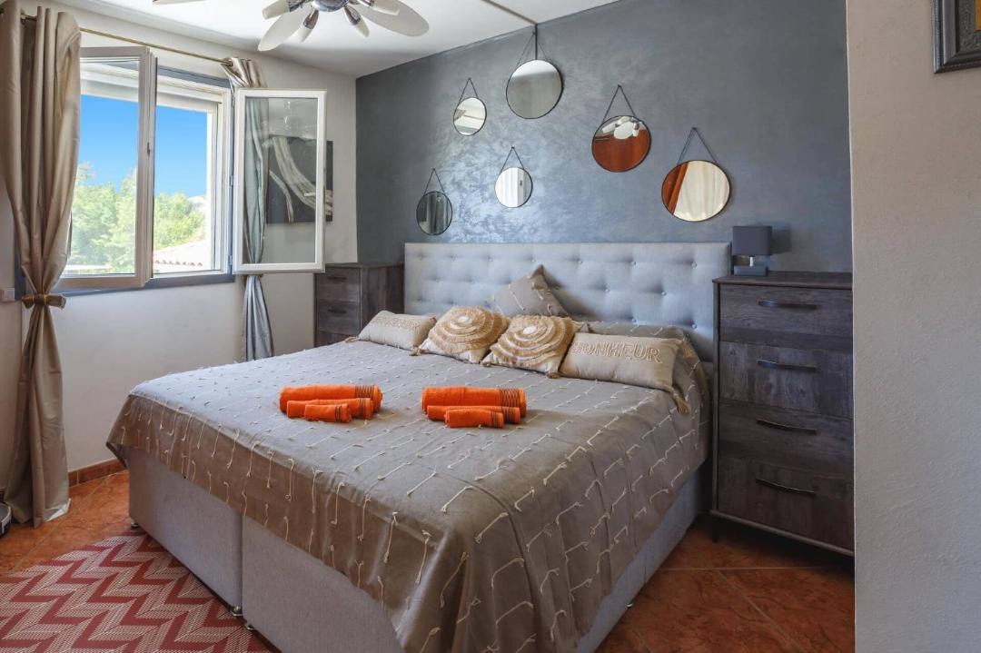 Photo of Bedroom in Plaissan