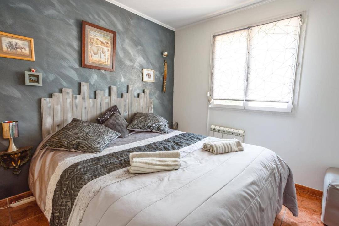 Photo of Bedroom in Plaissan