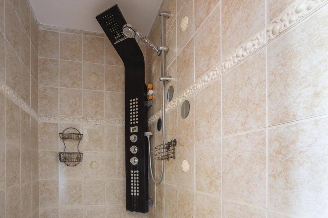 Photo of Bathroom in Plaissan