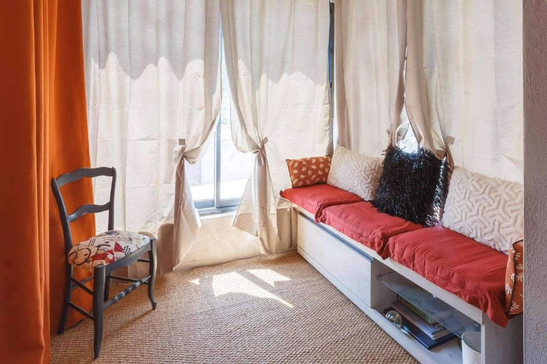 Photo of Bedroom in Plaissan