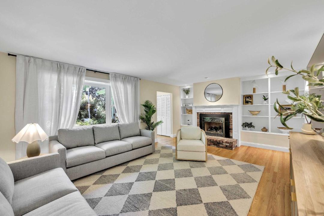 Photo of Livingroom in Falmouth