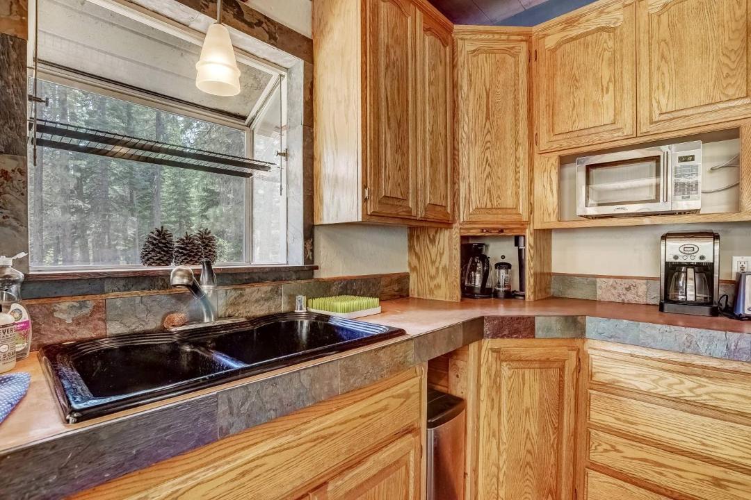 Photo of Kitchen in North Upper Truckee