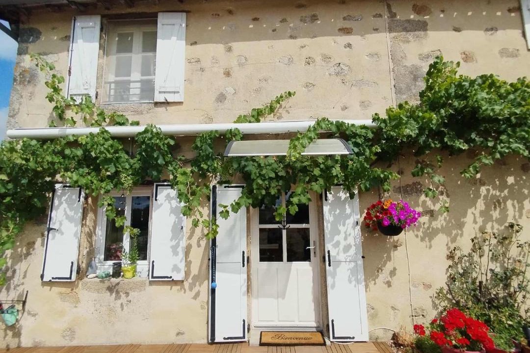 Photo of Others in Viennay