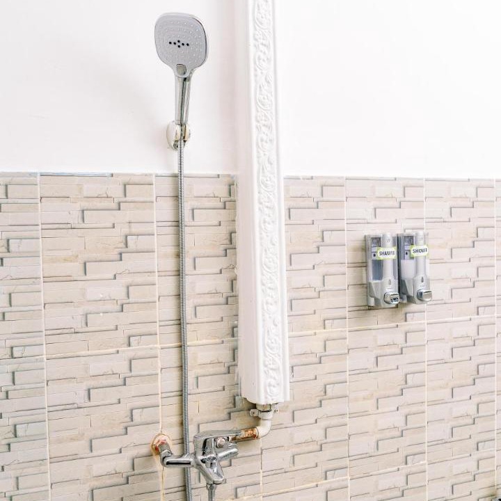 Photo of Bathroom in Kalipuro