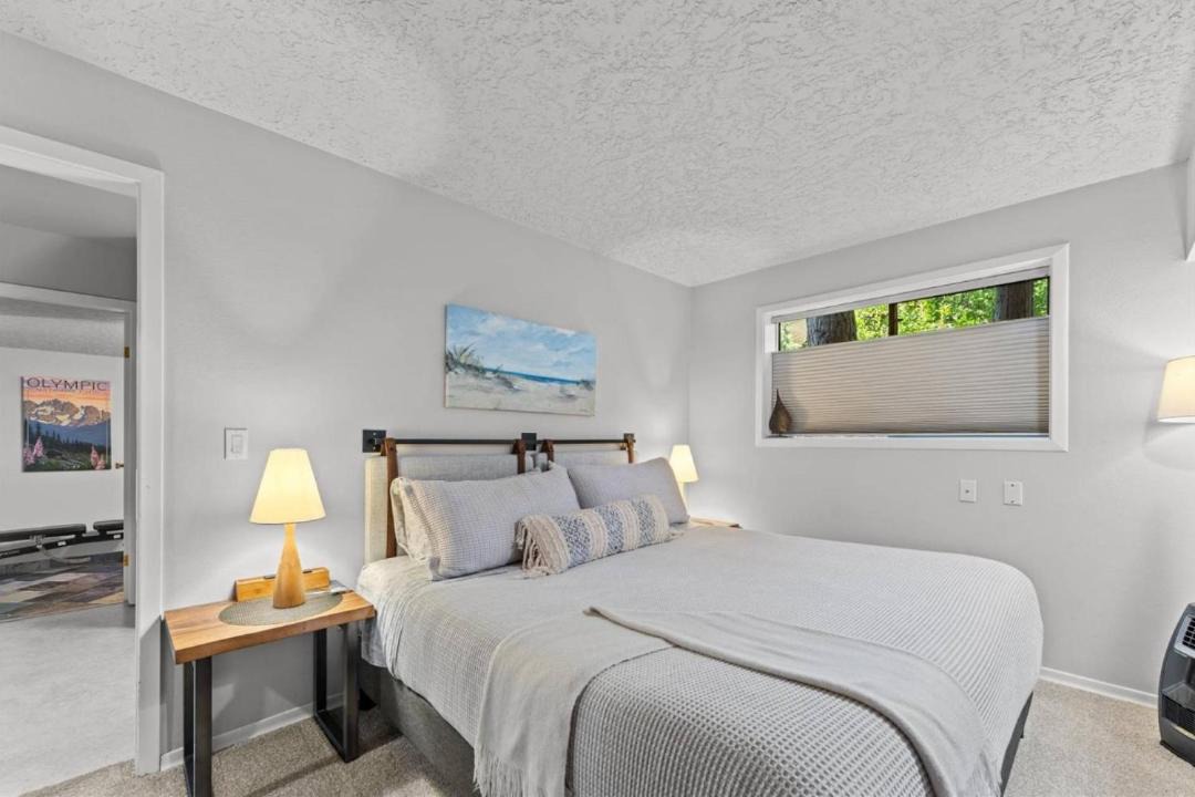 Photo of Bedroom in Camas