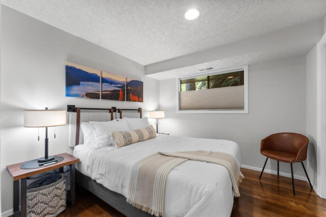 Photo of Bedroom in Camas