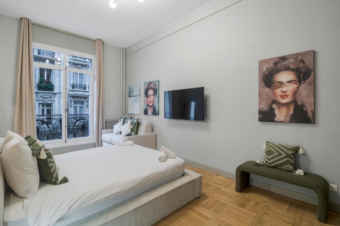 Photo of Bedroom in Porte-Dauphine
