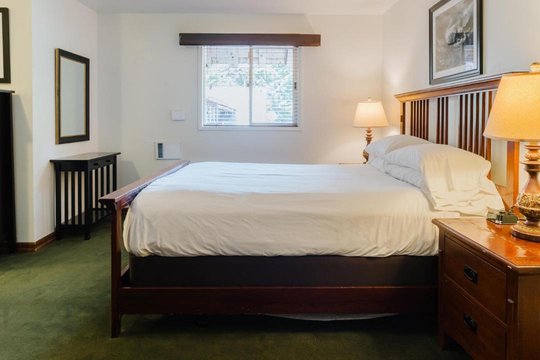 Photo of Bedroom in Enumclaw