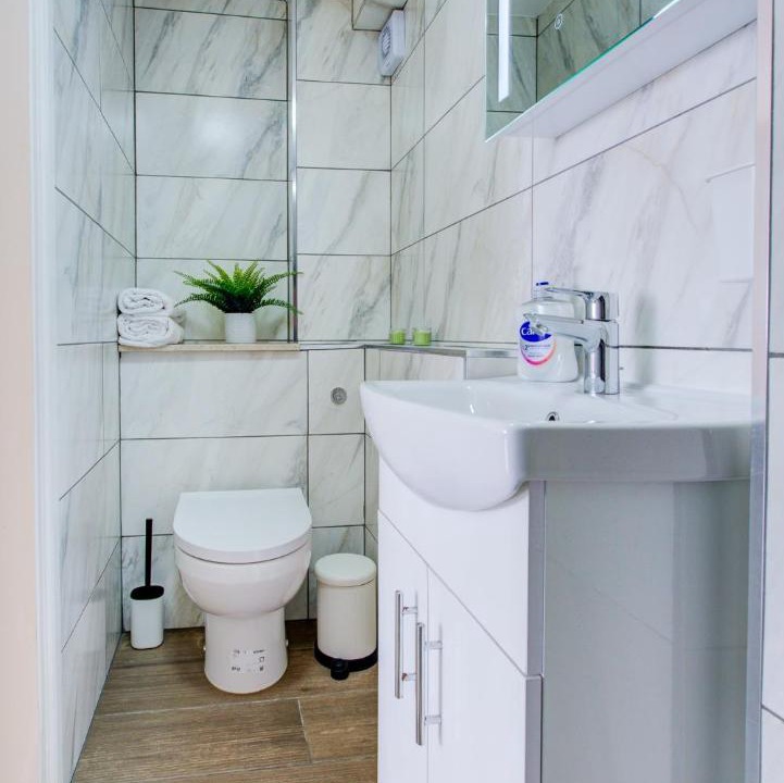 Photo of Others in Ponders End