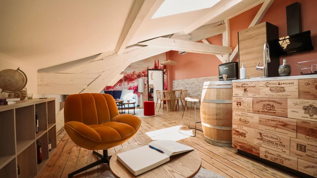 Photo of Others in Centre