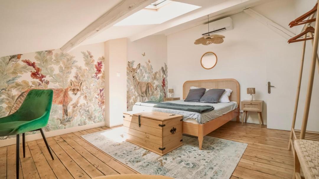 Photo of Others in Centre