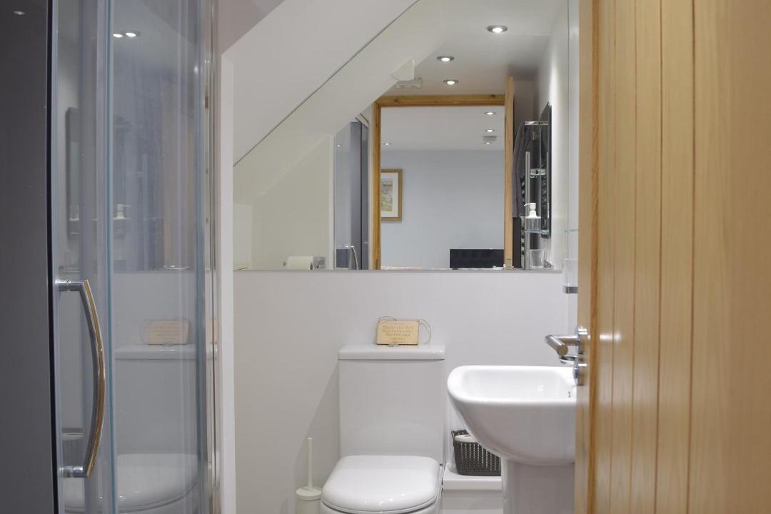 Photo of Bathroom in Cardigan