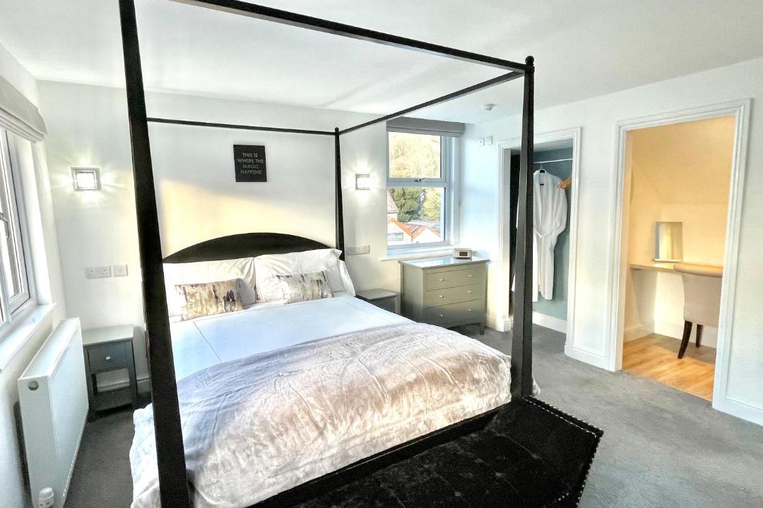 Photo of Others in Cheddar