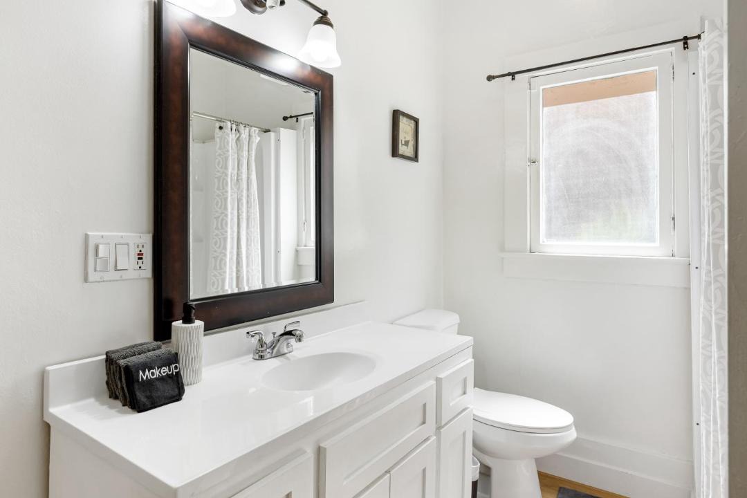 Photo of Bathroom in Pasadena