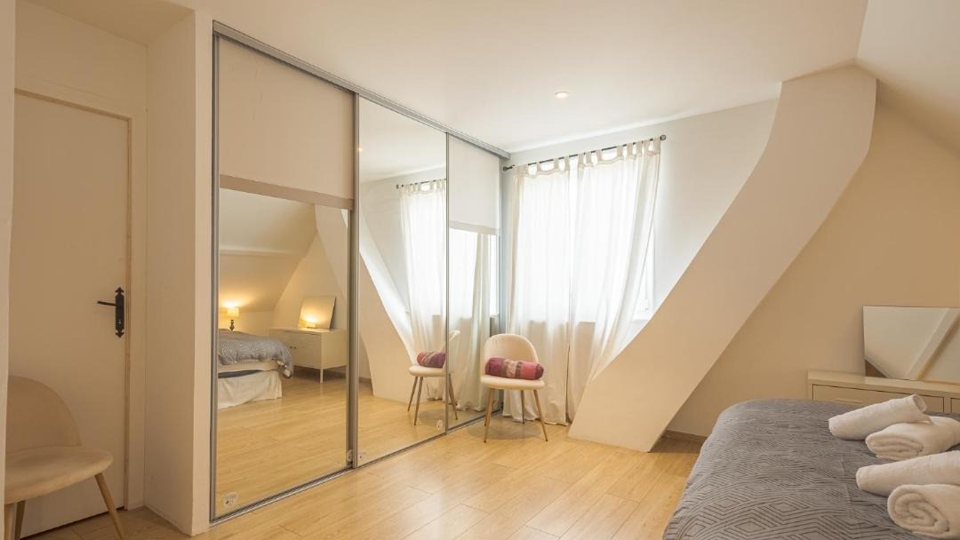 Photo of Bedroom in La Riviere-de-Corps