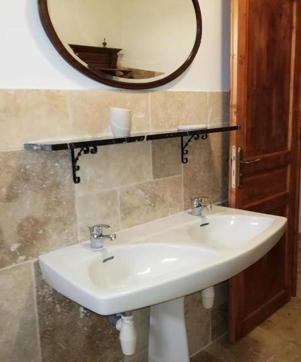 Photo of Bathroom in Grospierres