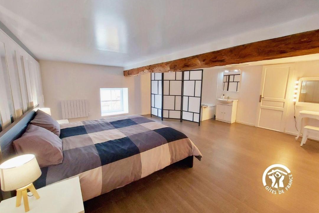 Photo of Others in Neuilly-le-Vendin