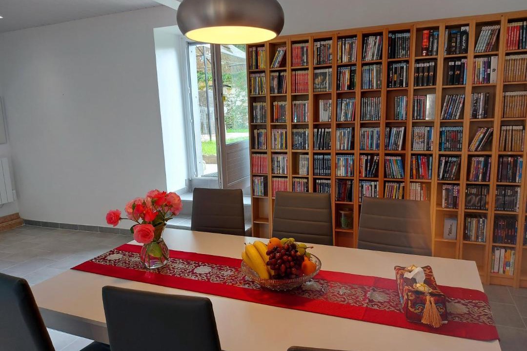 Photo of Others in Neuilly-le-Vendin