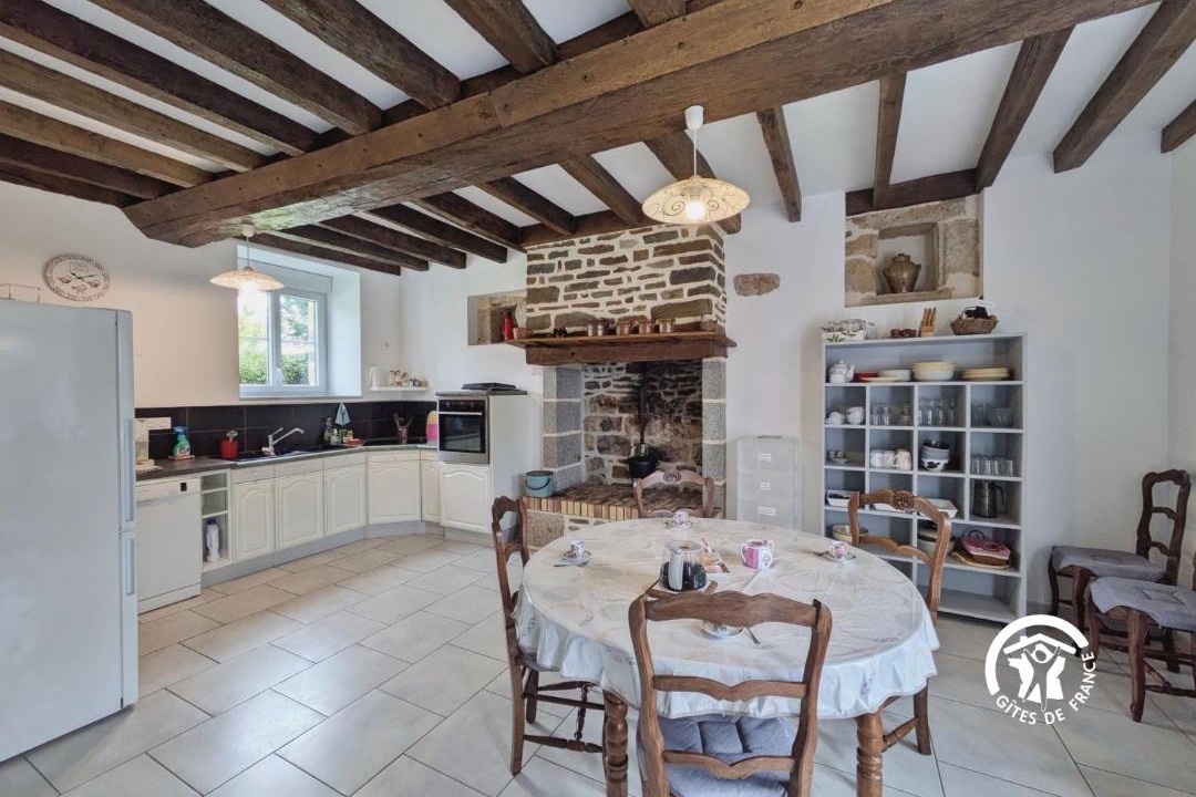 Photo of Kitchen in Neuilly-le-Vendin