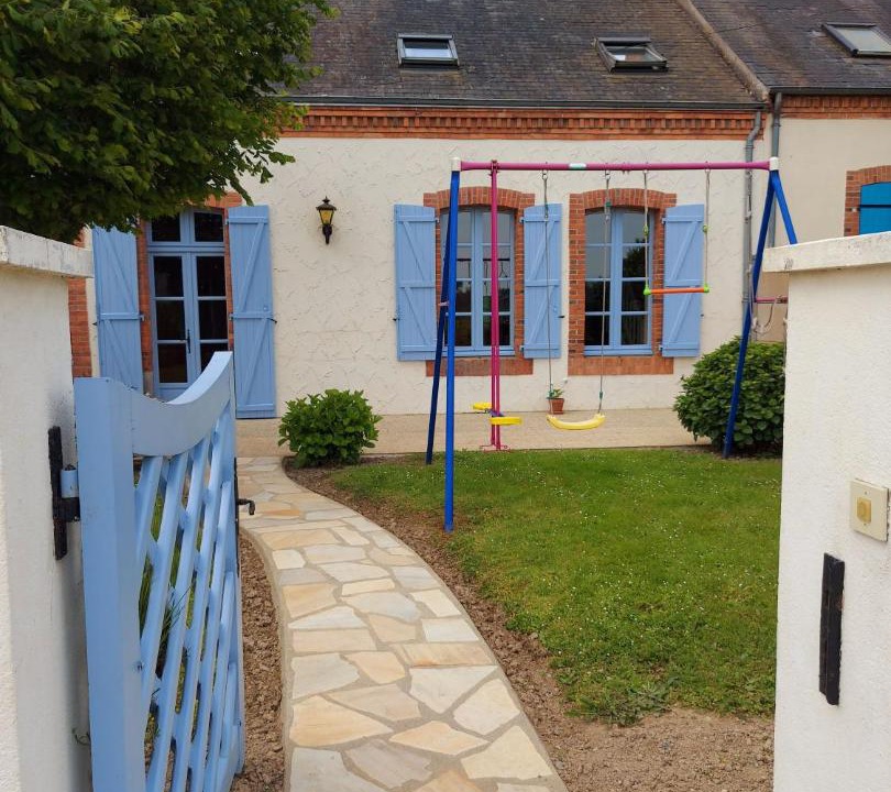 Photo of Others in Renaze