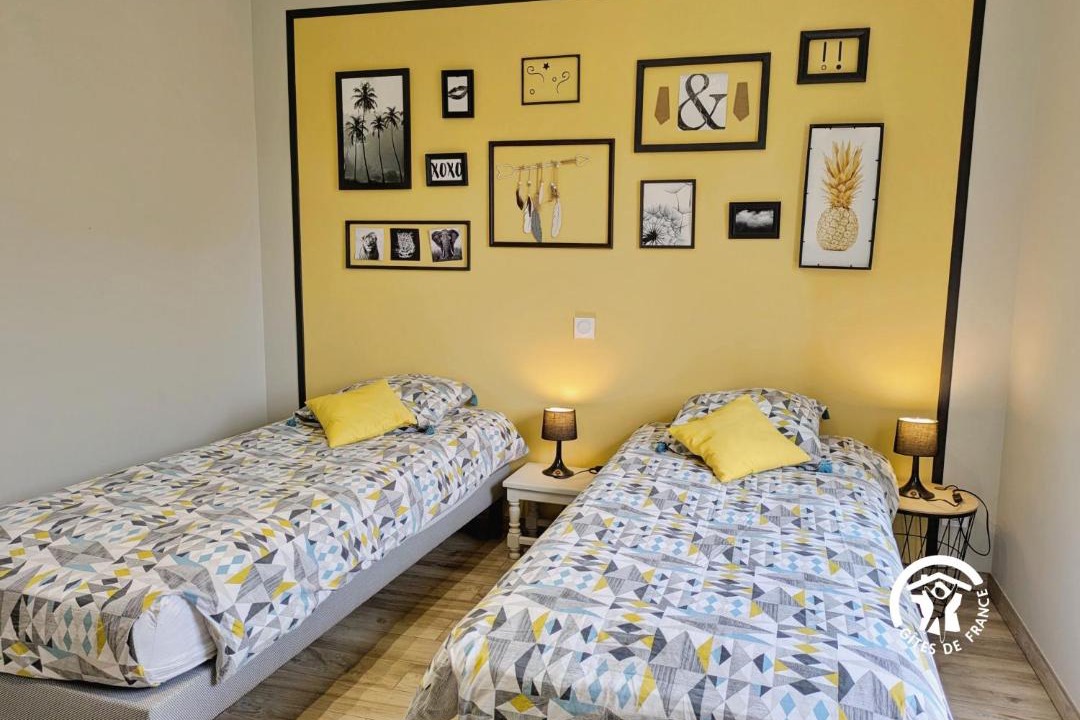Photo of Bedroom in Cosse-le-Vivien