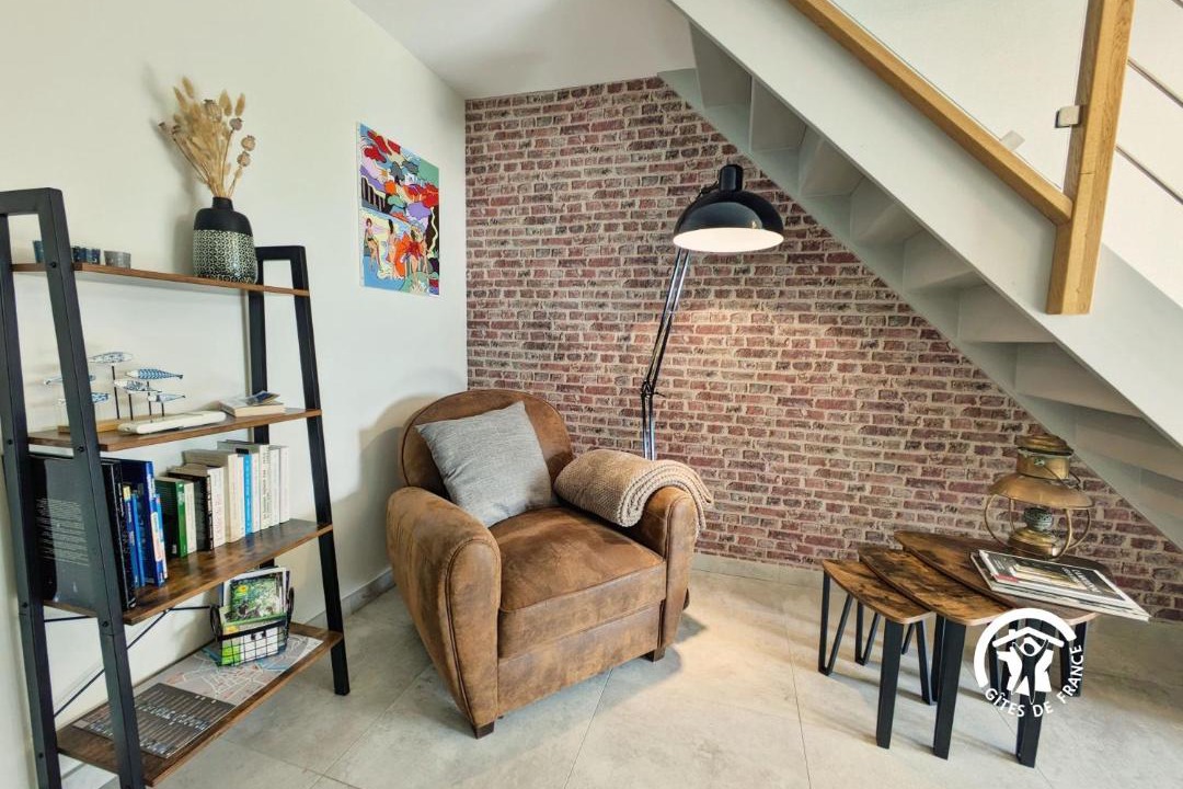 Photo of Others in Origne