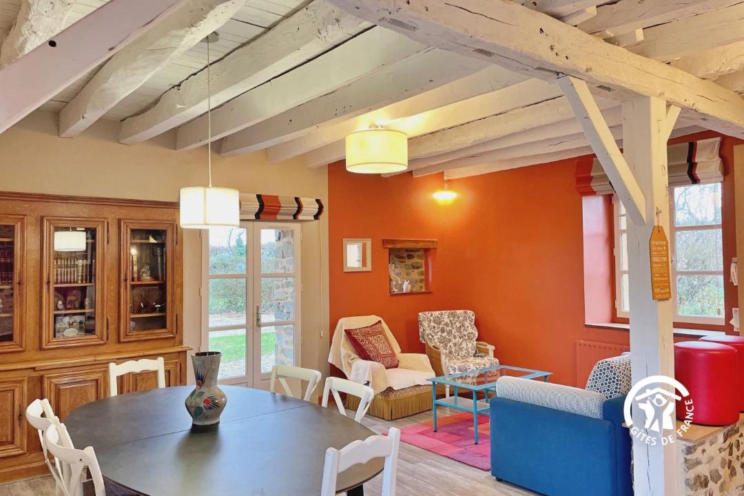 Photo of Others in Niafles