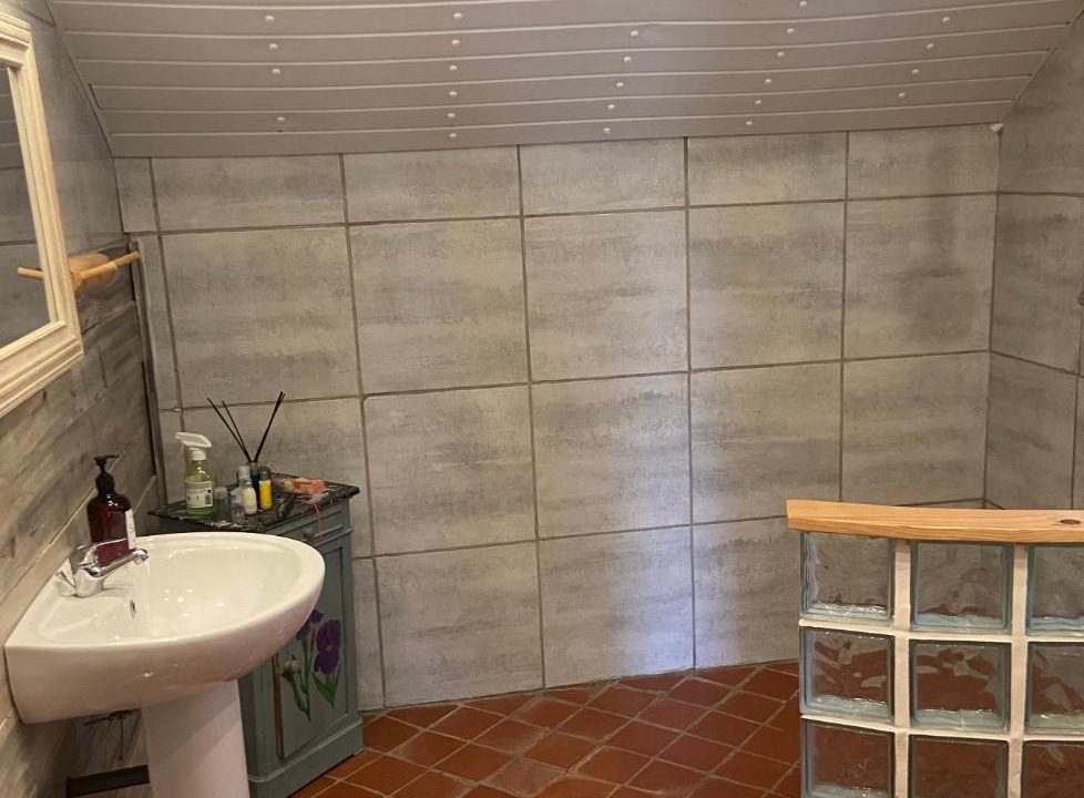 Photo of Bathroom in Genneteil