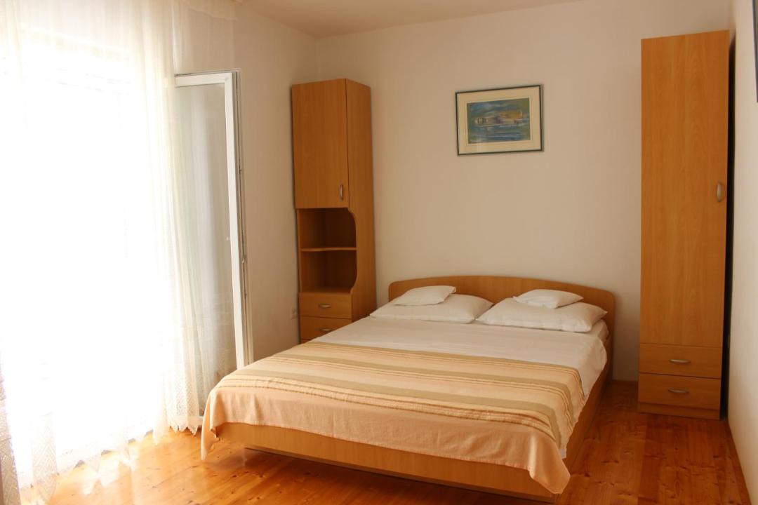 Photo of Bedroom in Sutivan