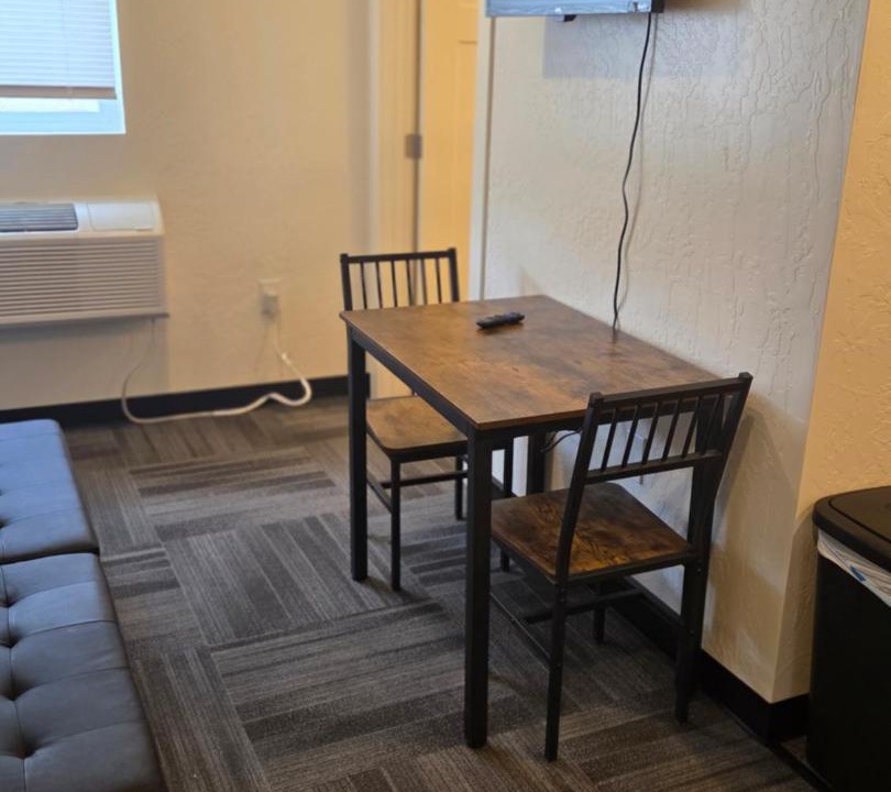 Photo of Others in Green River