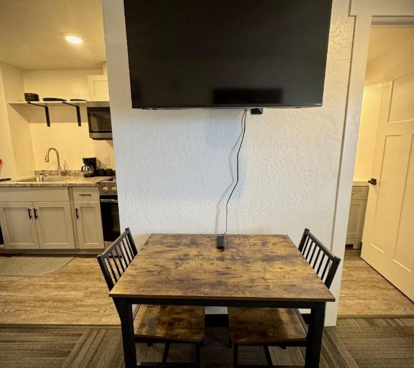 Photo of Others in Green River