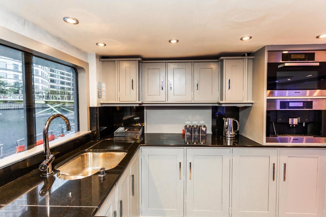 Photo of Kitchen in Canary Wharf