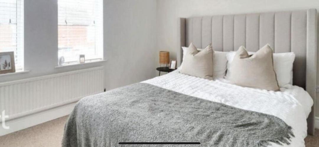 Photo of Others in Mansfield